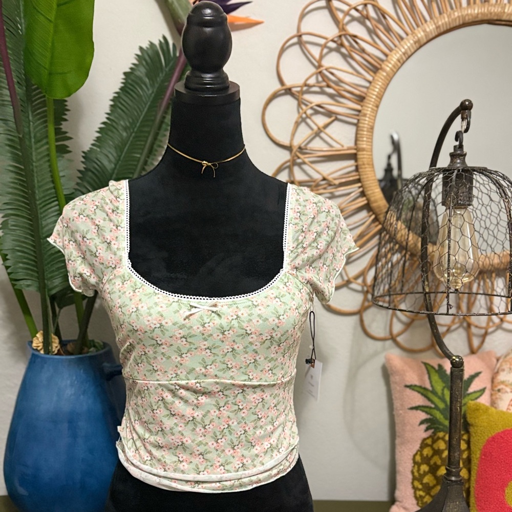 Originality Short Sleeve Floral Print Fitted Blouse